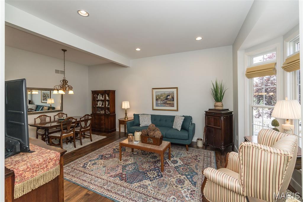 Property Photo: 2514 S Larksong Drive MO 63040