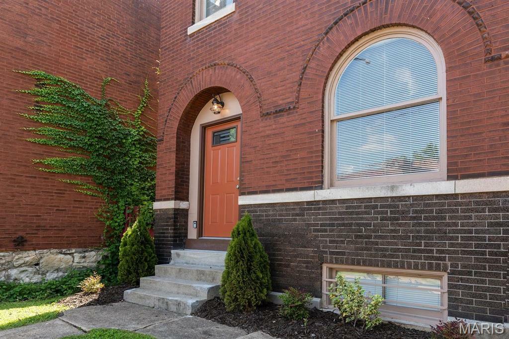Property Photo:  5418 Virginia Avenue  MO 63111 