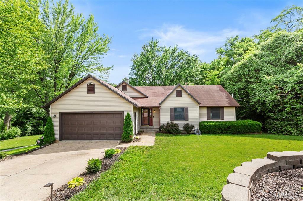 Property Photo: 1098 Utz Lane MO 63042