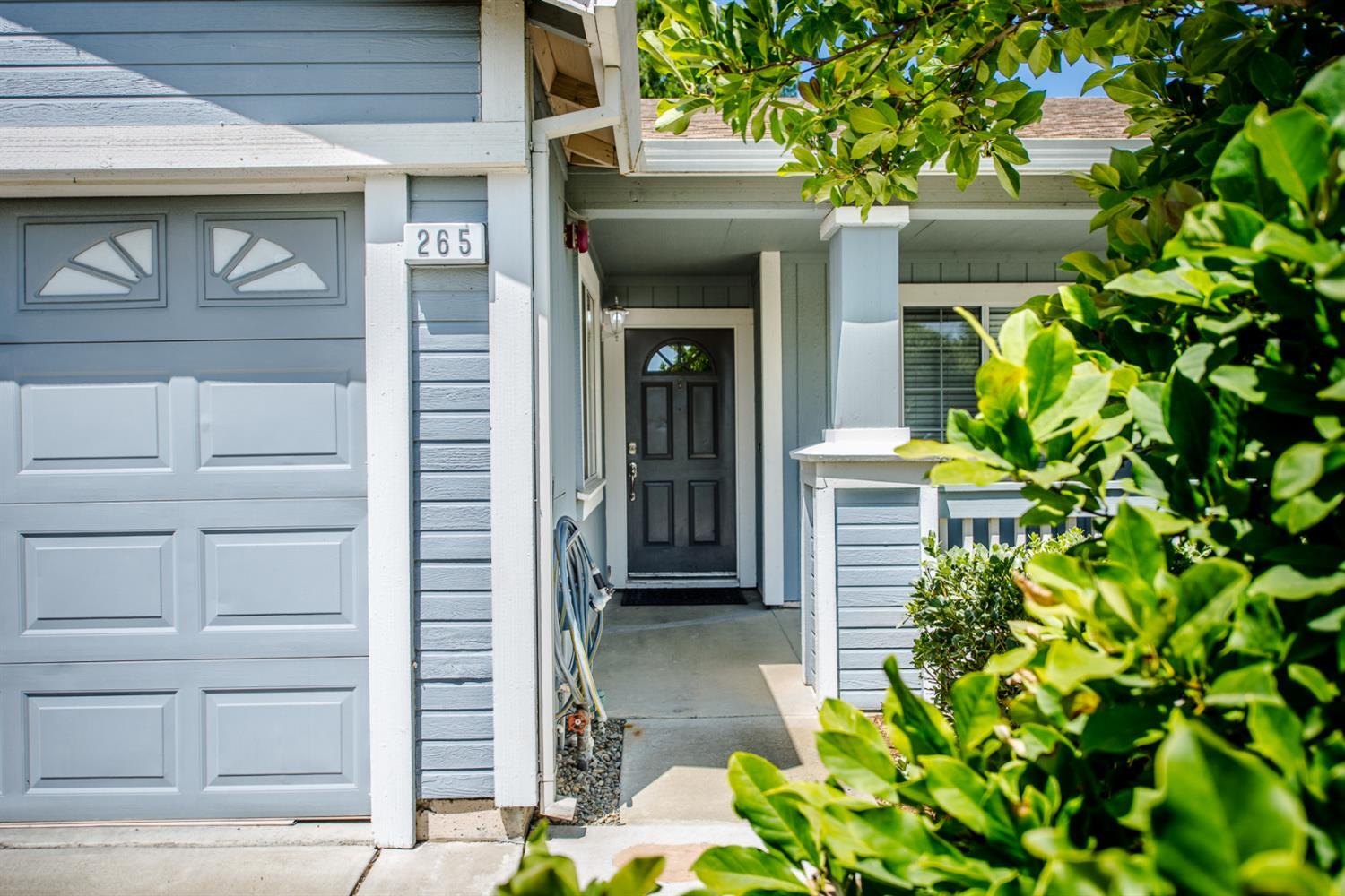 Property Photo:  265 Chandler Court  CA 95695 