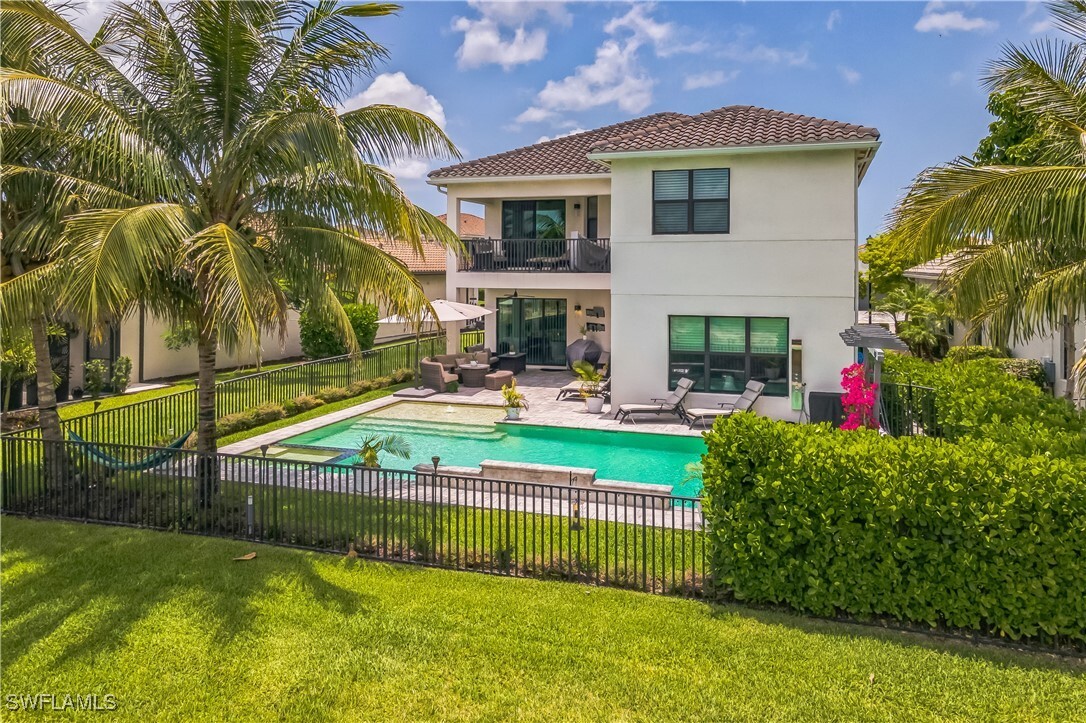 Property Photo: 4692 Kensington Circle FL 34119