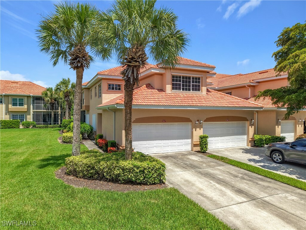 Property Photo: 14031 W Hyde Park Drive 201 FL 33912