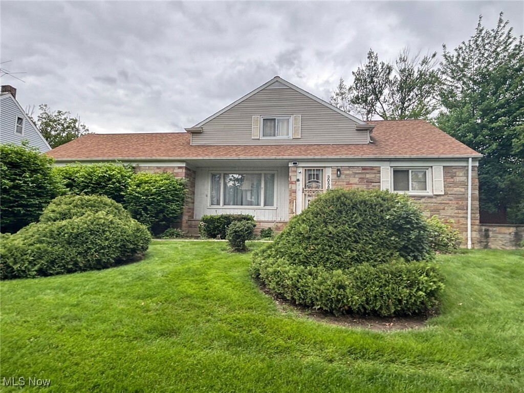 Property Photo: 3058 Becket Road OH 44120