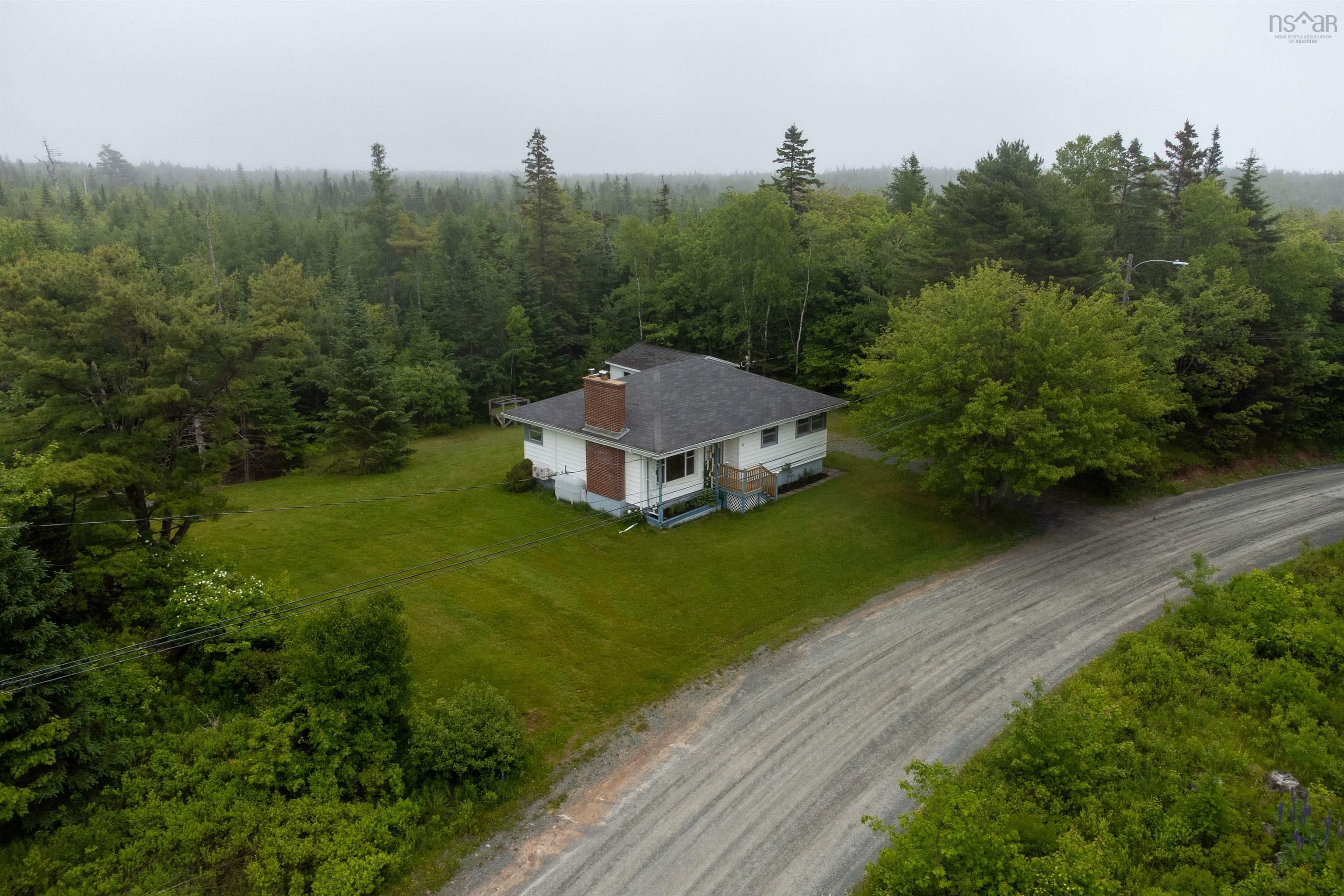 18 Parker Lane E  Porters Lake NS B3E 1E5 photo