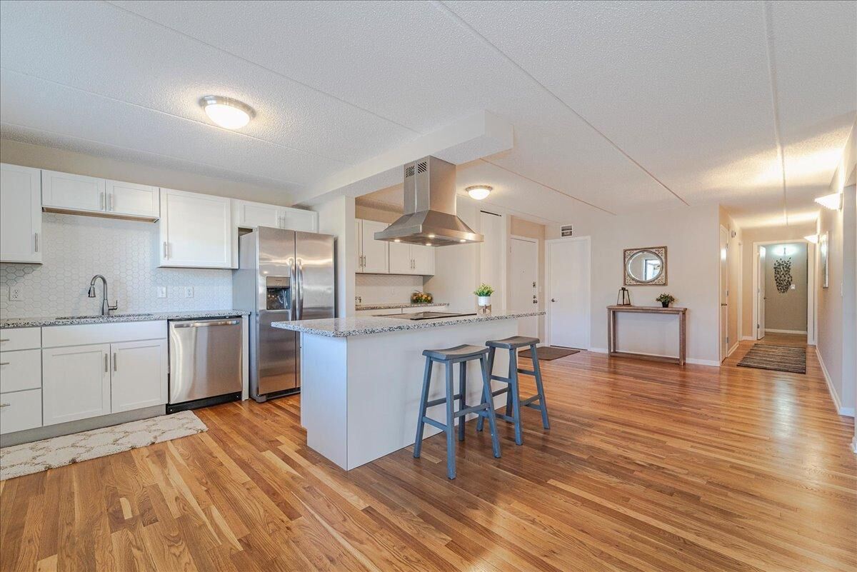 Property Photo: 10411 Cedar Lake Road 219 MN 55305