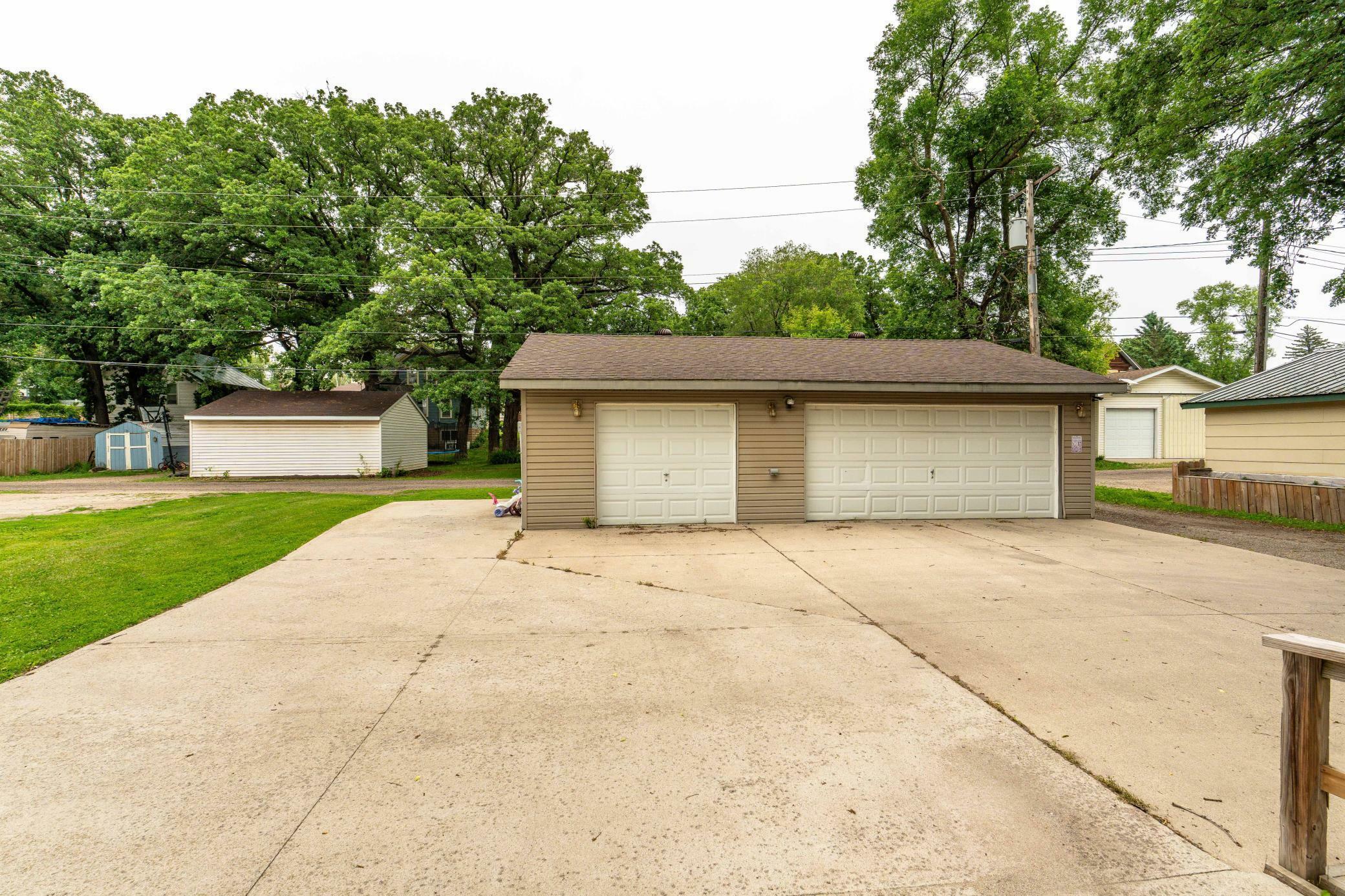 Property Photo: 504 W Laurel Street MN 56537