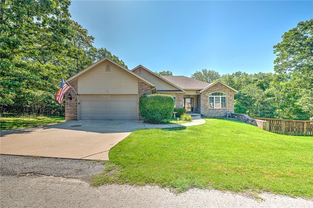 Property Photo:  3 Highworth Lane  AR 72714 