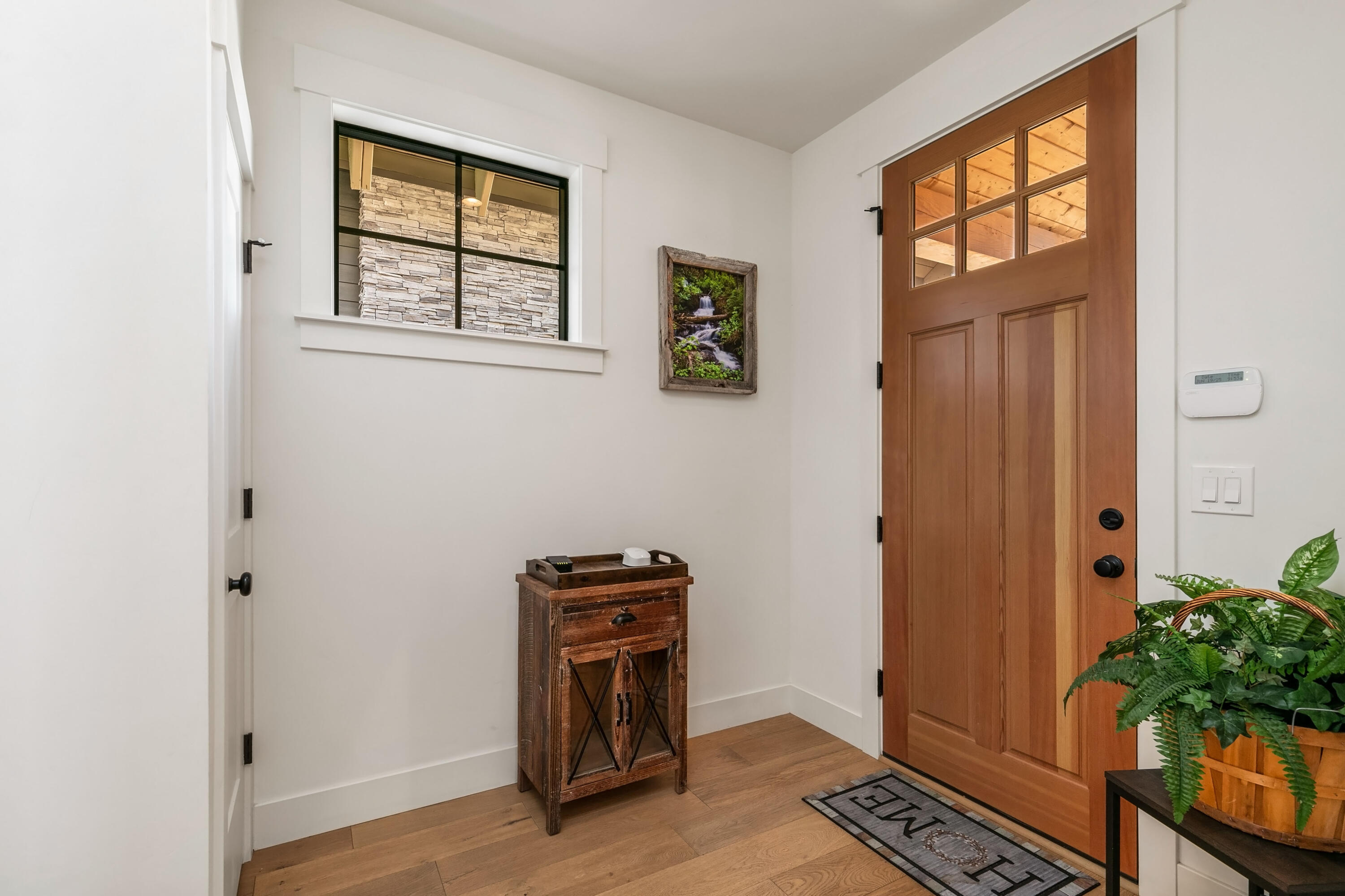 Property Photo: 1060 N Bluebird Street OR 97759