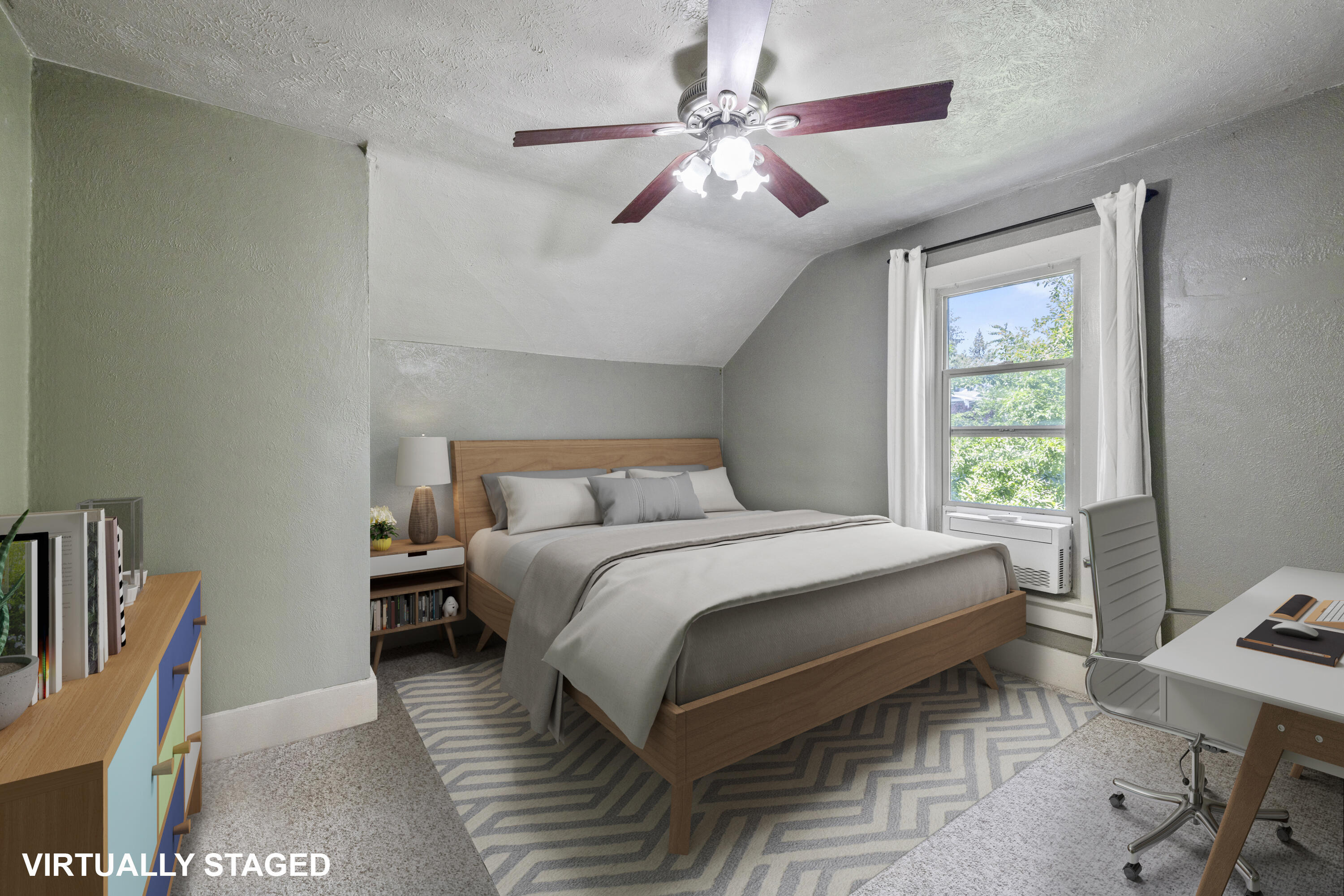 Property Photo: 314 Washington Street OR 97601