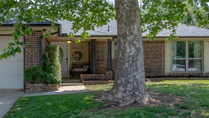 Property Photo:  12612 Bannockburn Place  OK 73142 