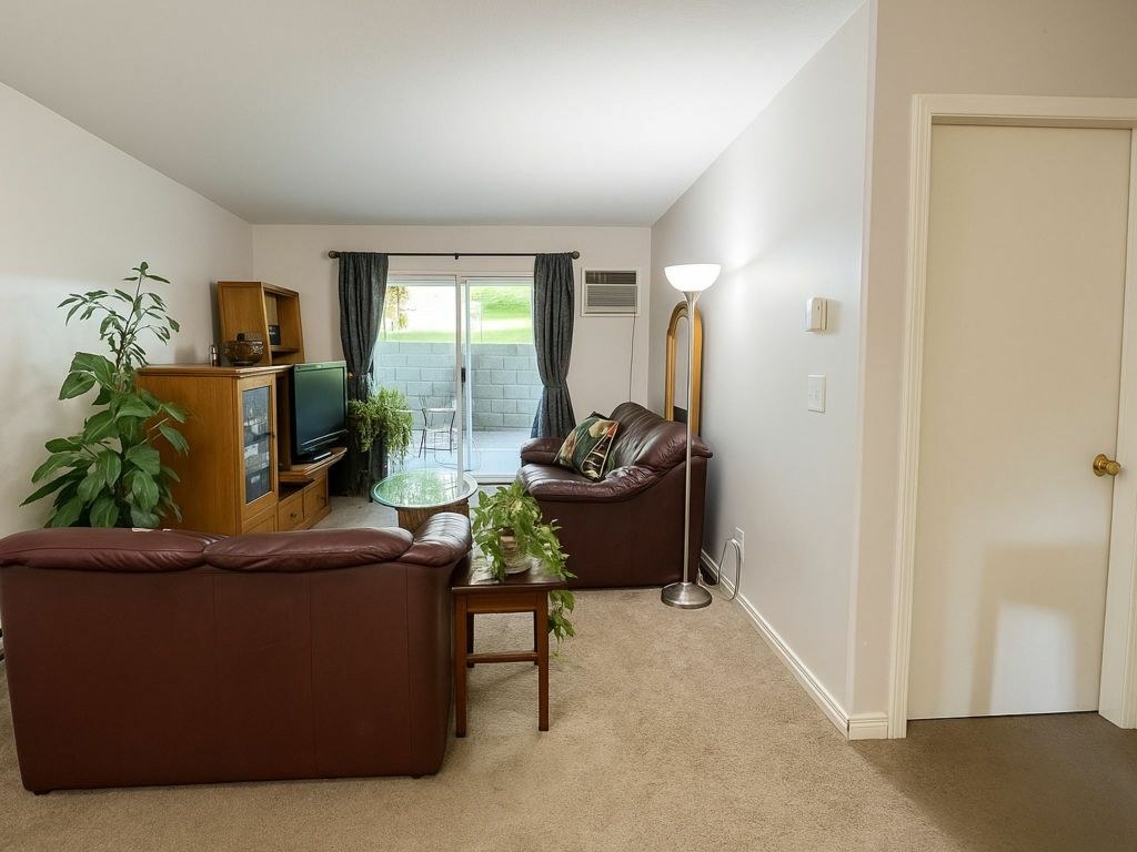 Photo de la propriété: 831 2nd Street SE 103 BC V1E 1S6