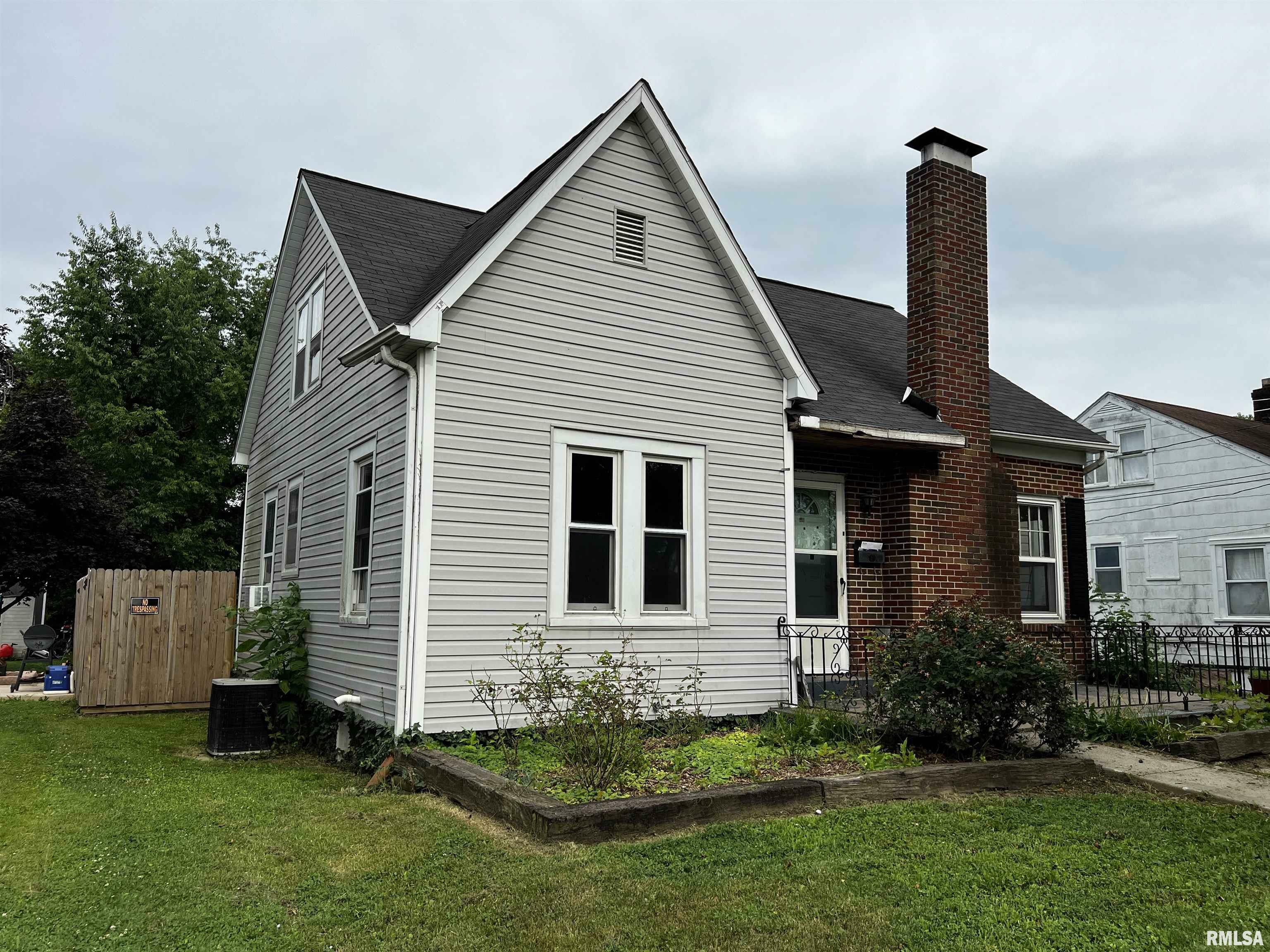 Property Photo: 508 S 19th Street IL 62864
