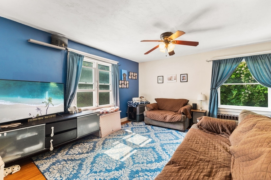 Property Photo:  4 S Cornell Ave  RI 02885 