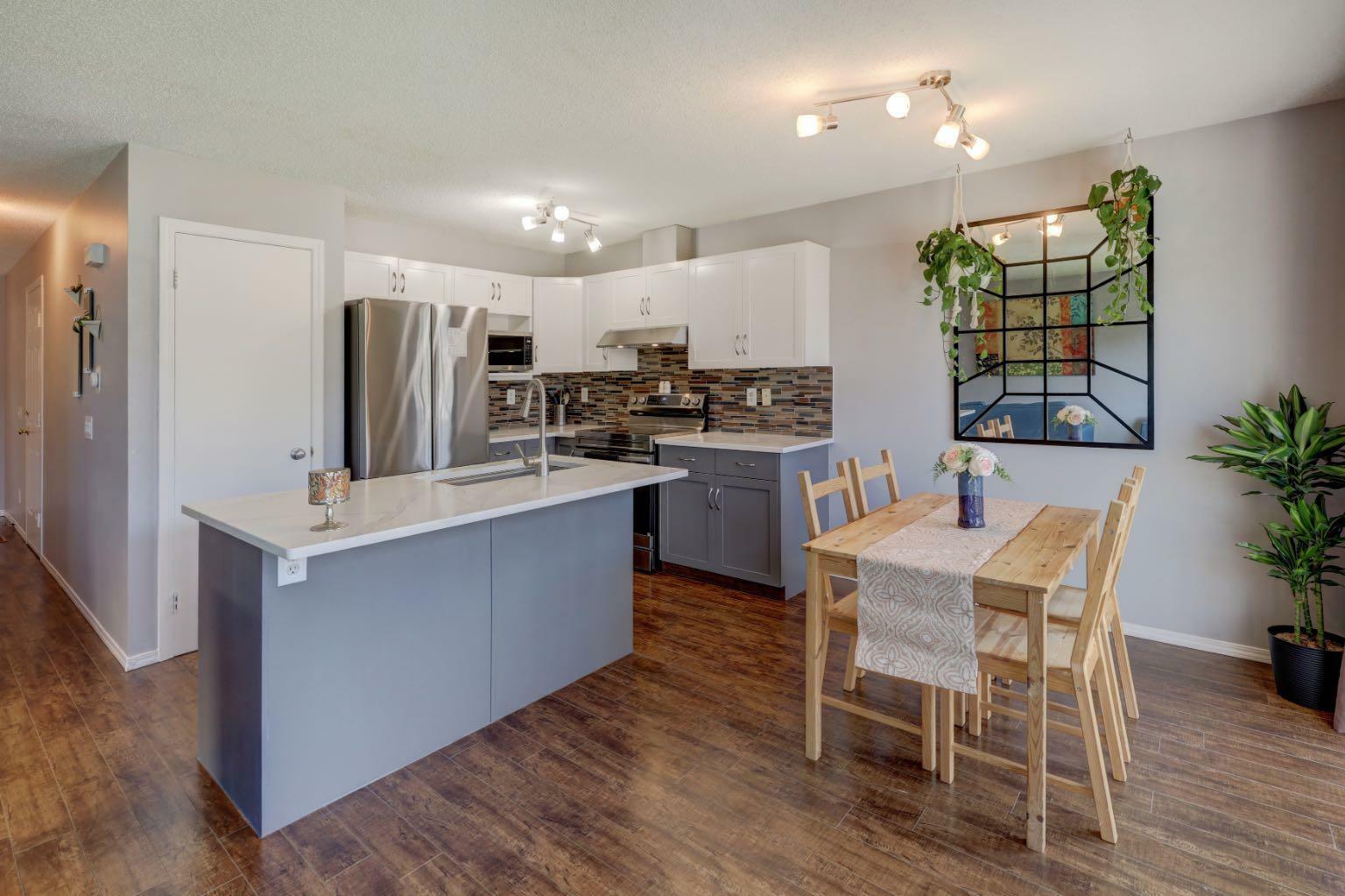 Property Photo: 138 Rocky Vista Circle NW AB T3G 5B9