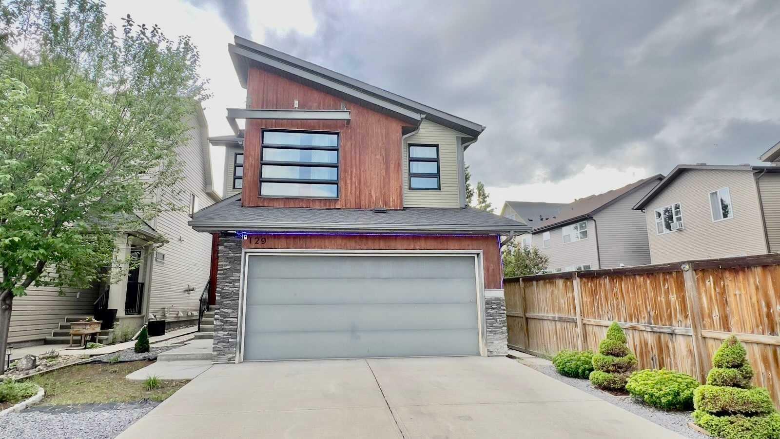 129 Walden Crescent SE  Calgary AB T2X 0T2 photo