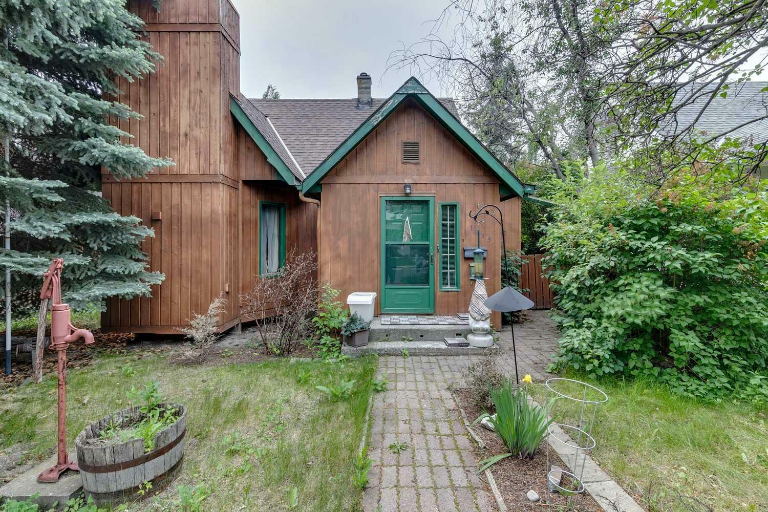 1813 31 Avenue SW  Calgary AB T2T 1S8 photo