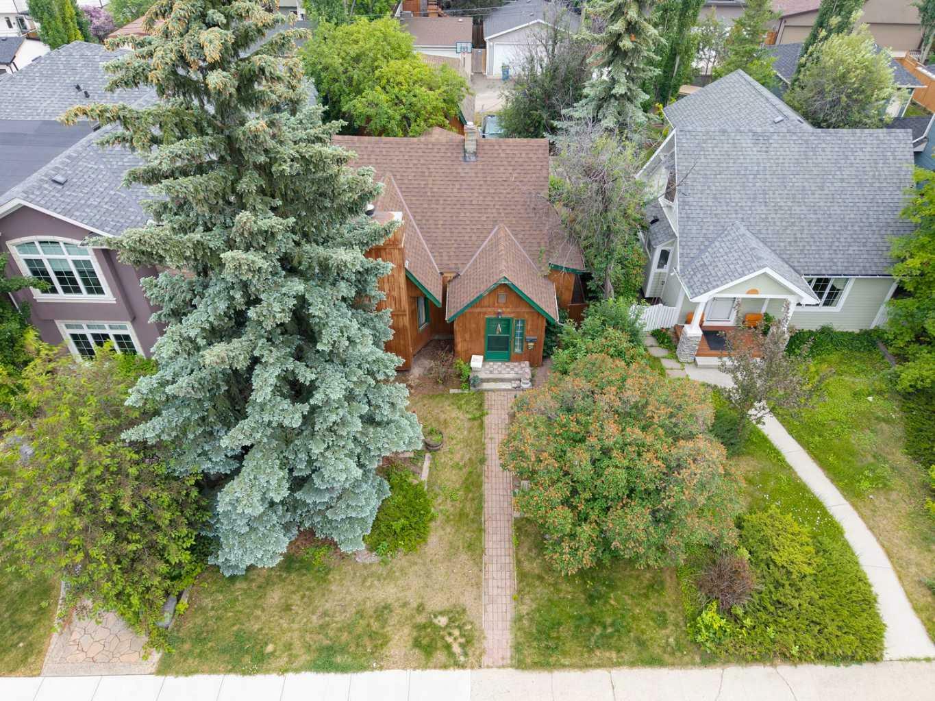 1813 31 Avenue SW  Calgary AB T2T 1S8 photo