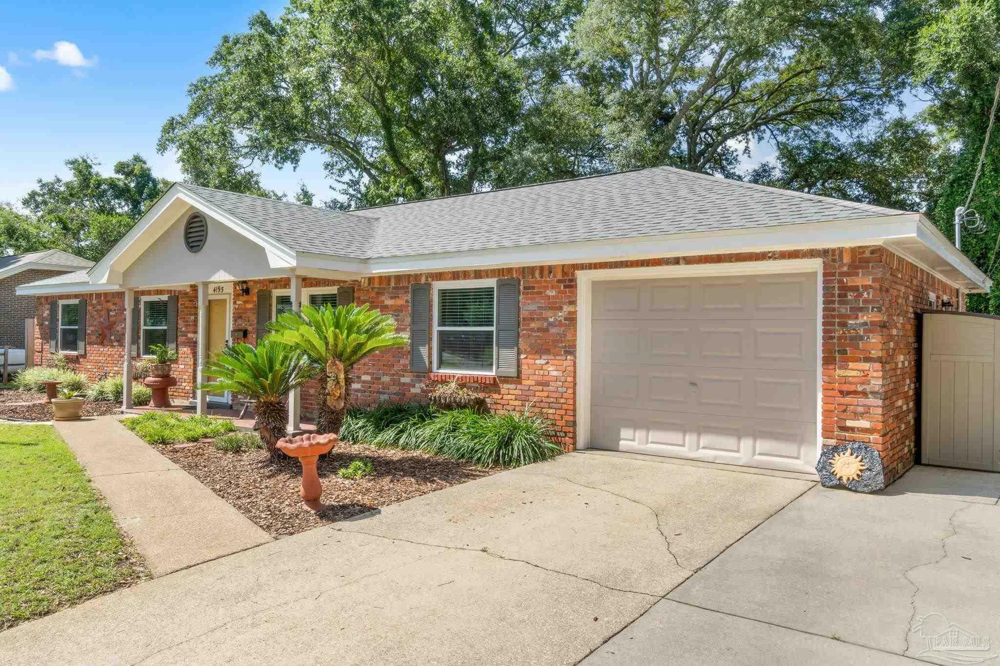 Property Photo:  4195 Bonway Dr  FL 32504 
