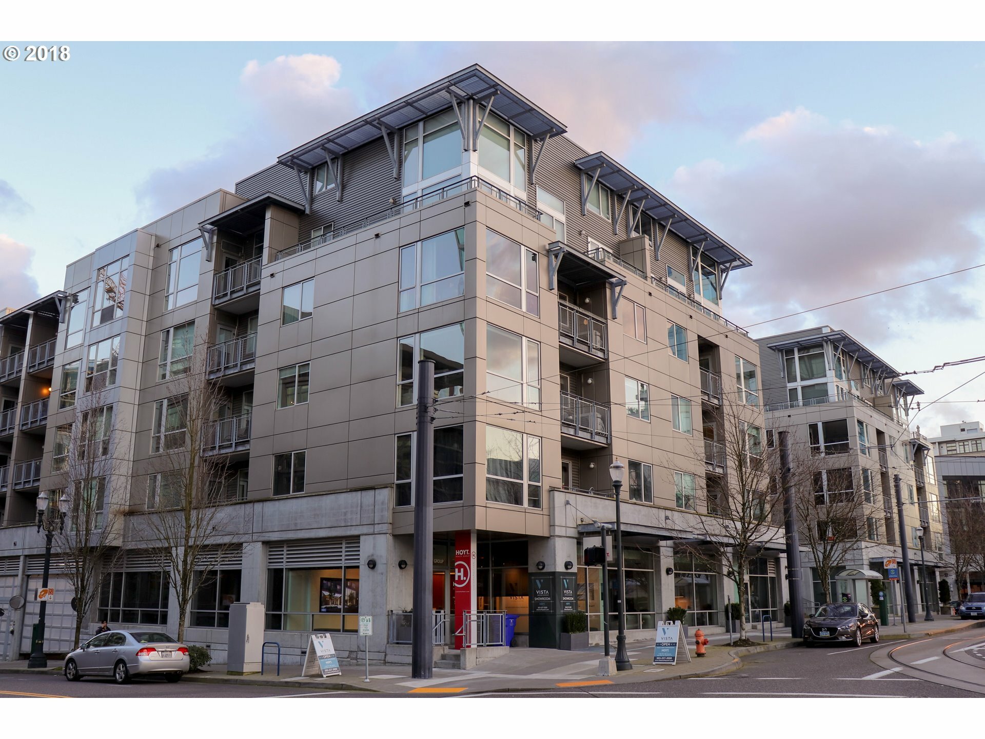 1125 NW 9th Ave  Portland OR 97209 photo