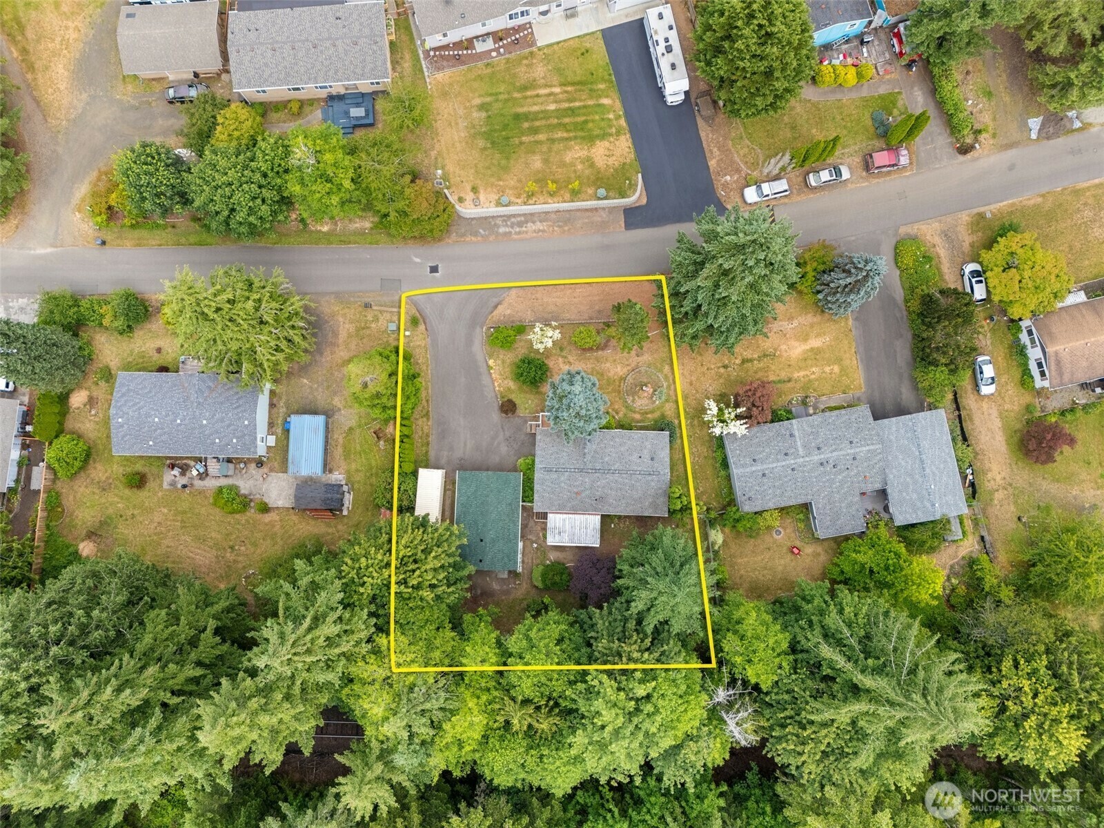 Property Photo: 140 SE Fuchsia Avenue WA 98584