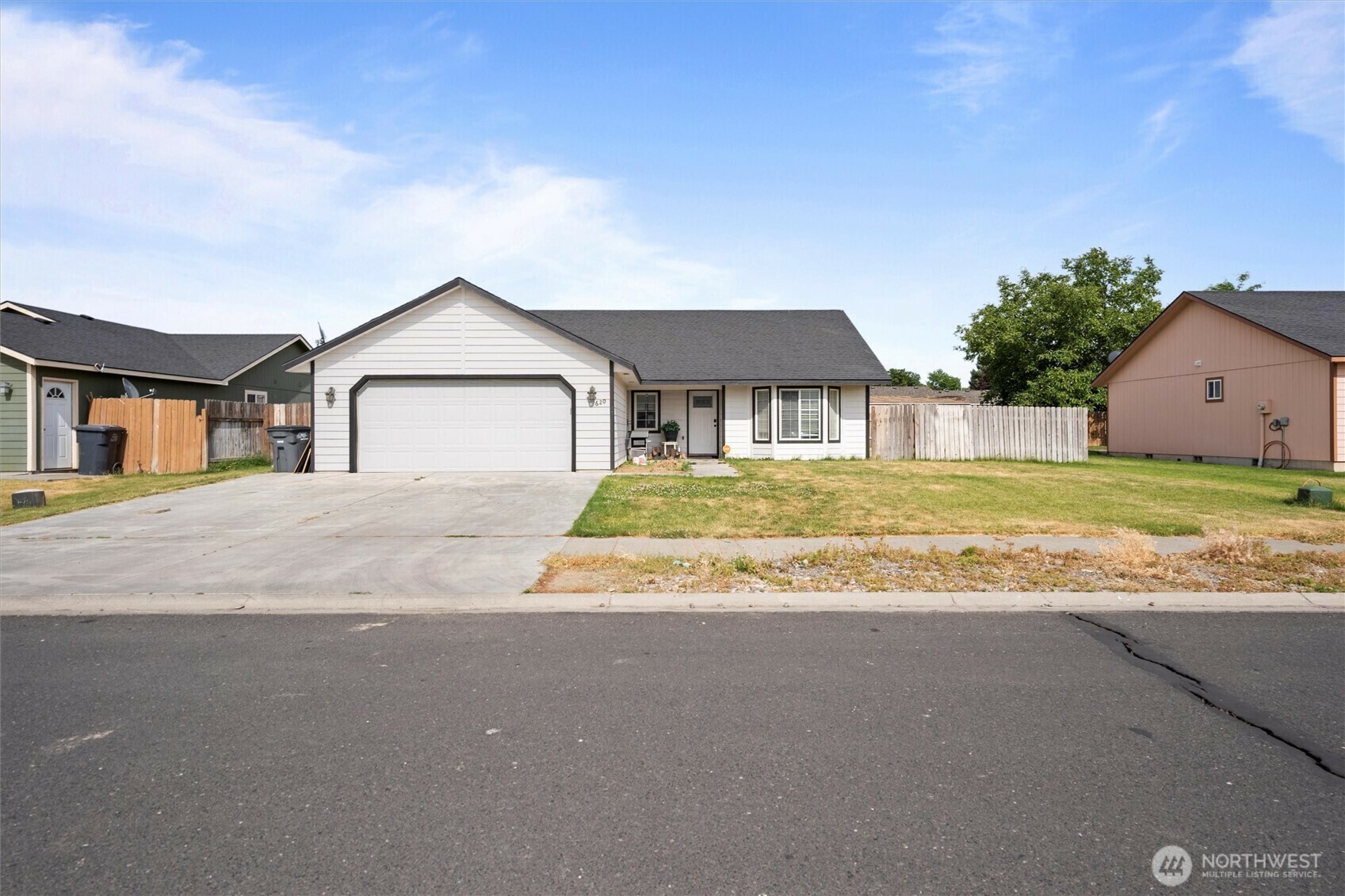 Property Photo: 620 N Larkspur WA 99344