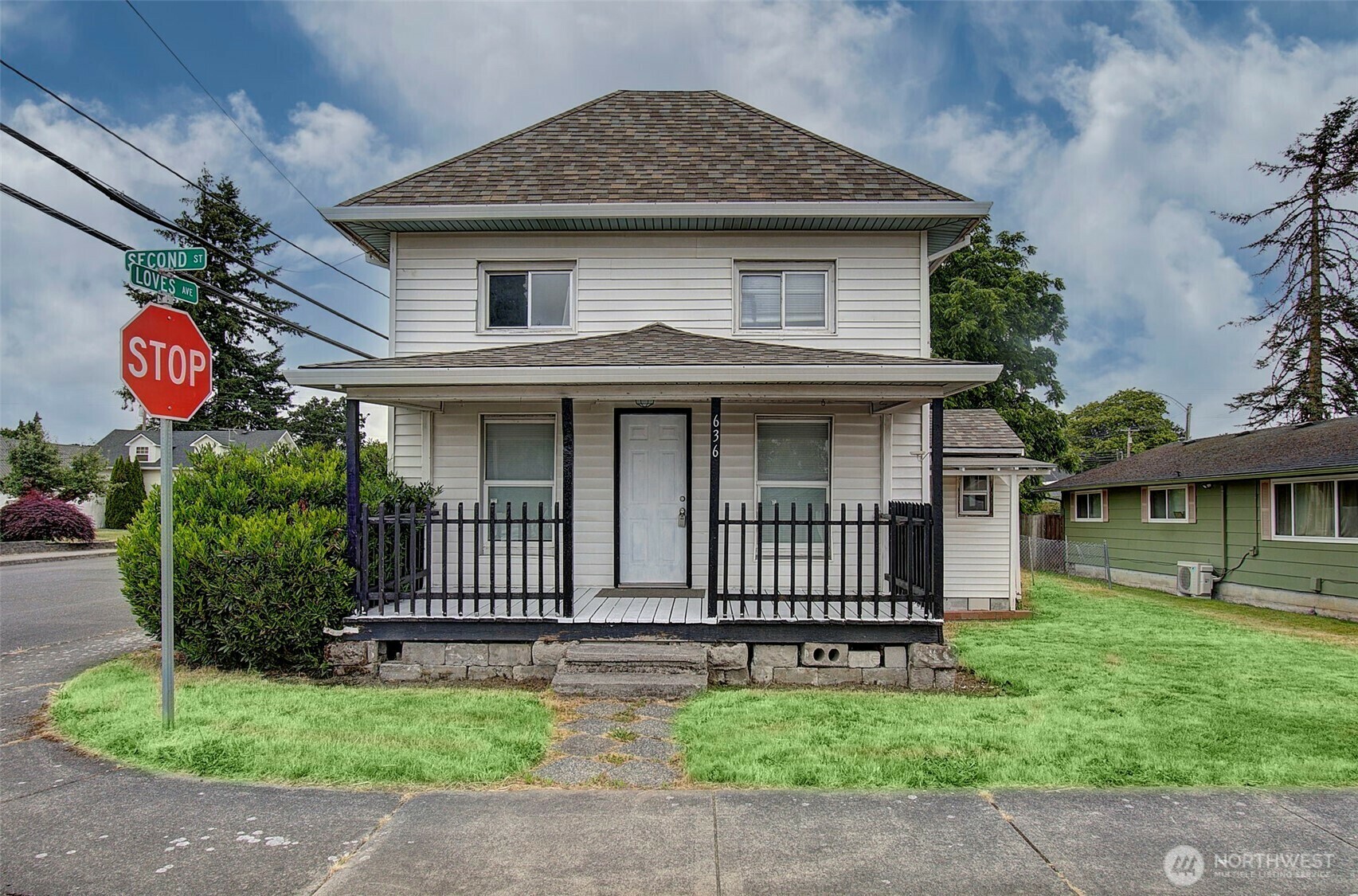 636  2nd Street  Woodland WA 98674 photo