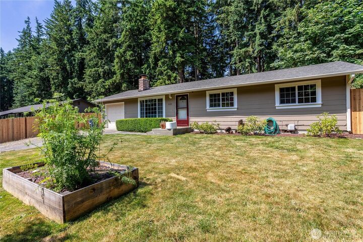 6110  189th Avenue Ct E  Lake Tapps WA 98391 photo