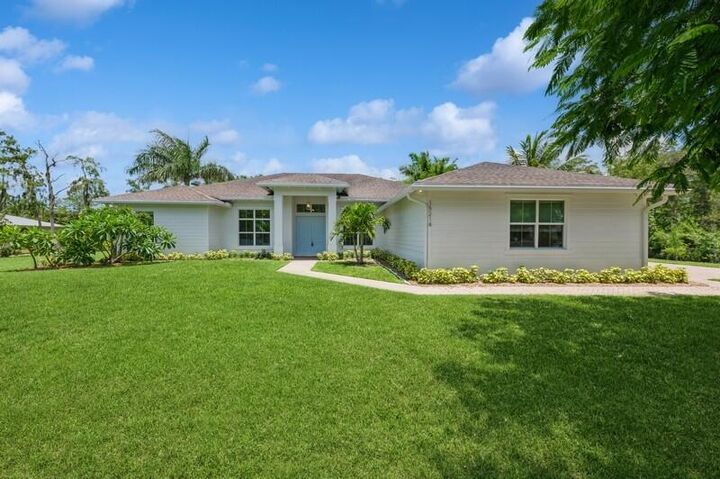 Property Photo: 15214 87th Trail N FL 33418