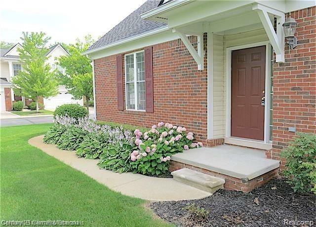 Property Photo: 29275 Weston Drive MI 48377
