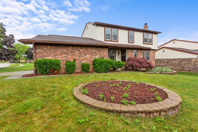 Property Photo: 39214 Lapham Drive MI 48154
