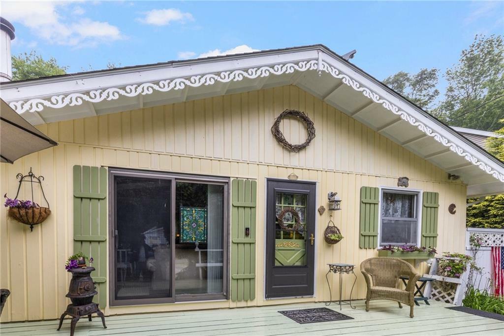 Property Photo:  108 Steamboat Street  RI 02835 