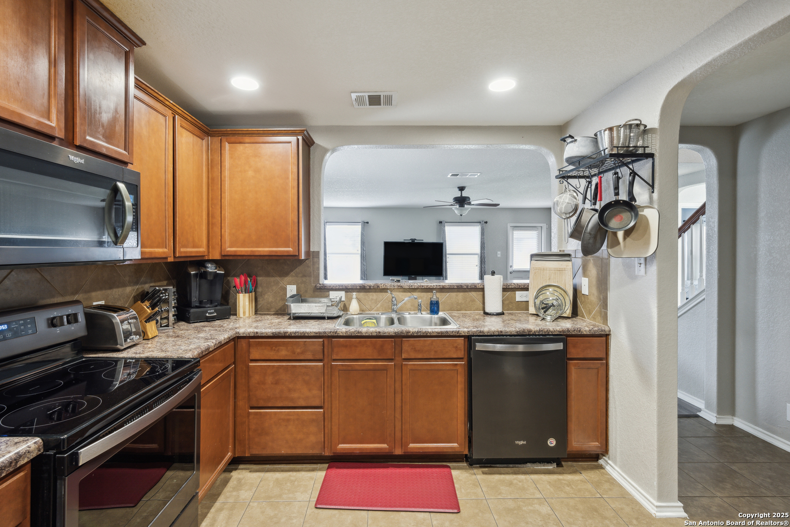Property Photo: 1826 Strawhouse TX 78245