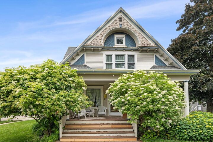Property Photo: 163 East Noyes Street WI 54923
