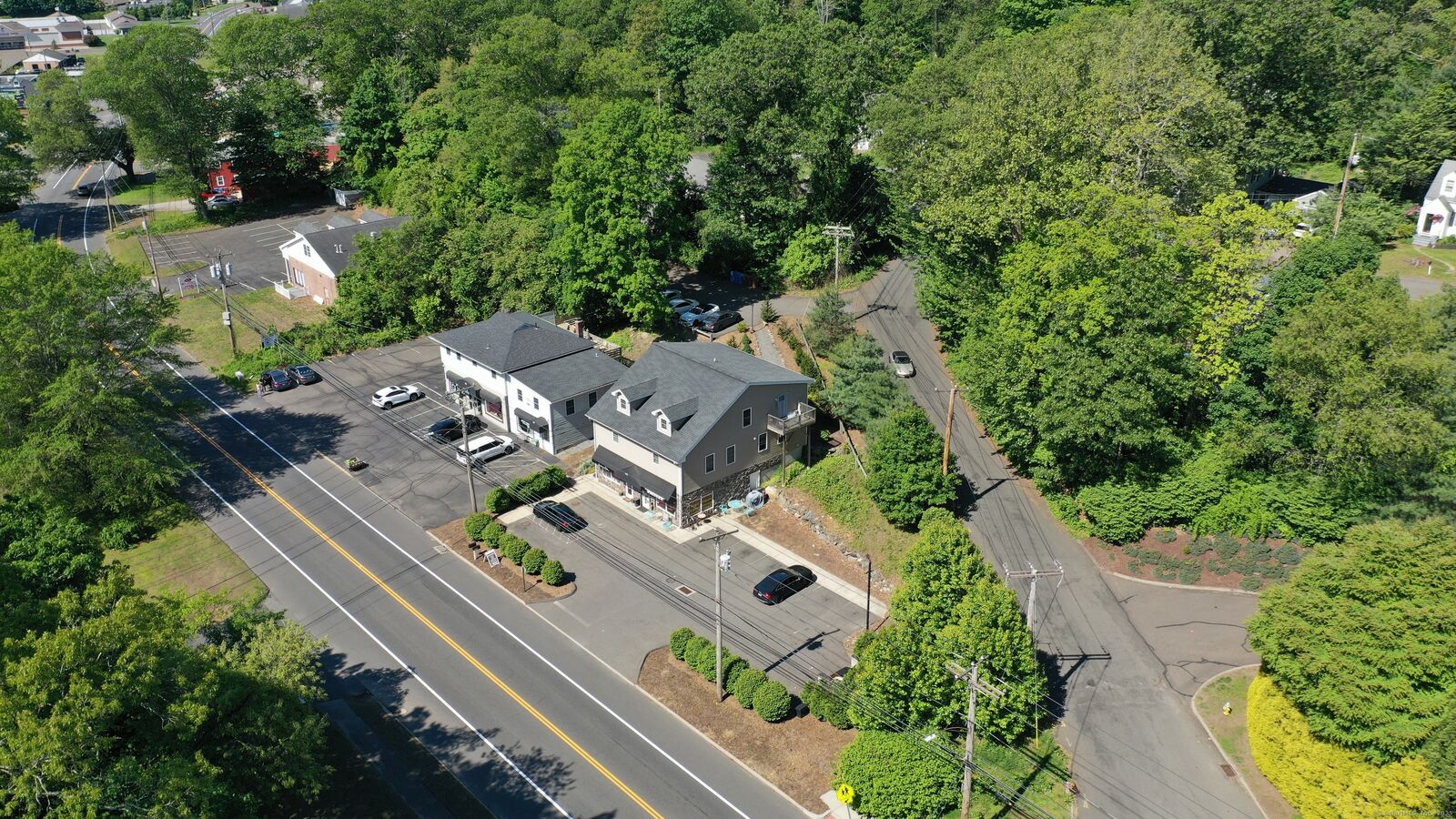 Property Photo:  405 River Road  CT 06484 