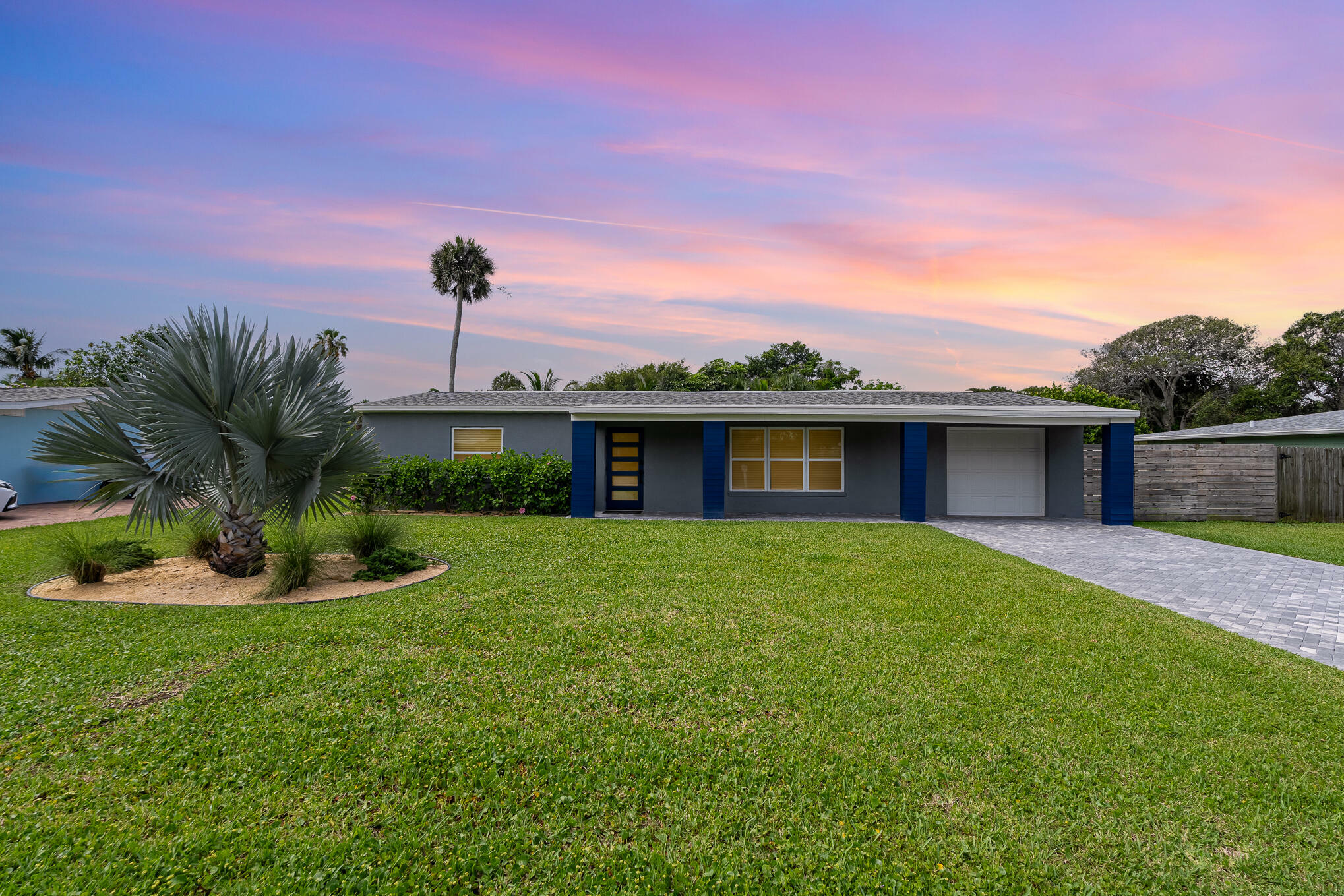 Property Photo: 131 W Gadsden Lane FL 32931
