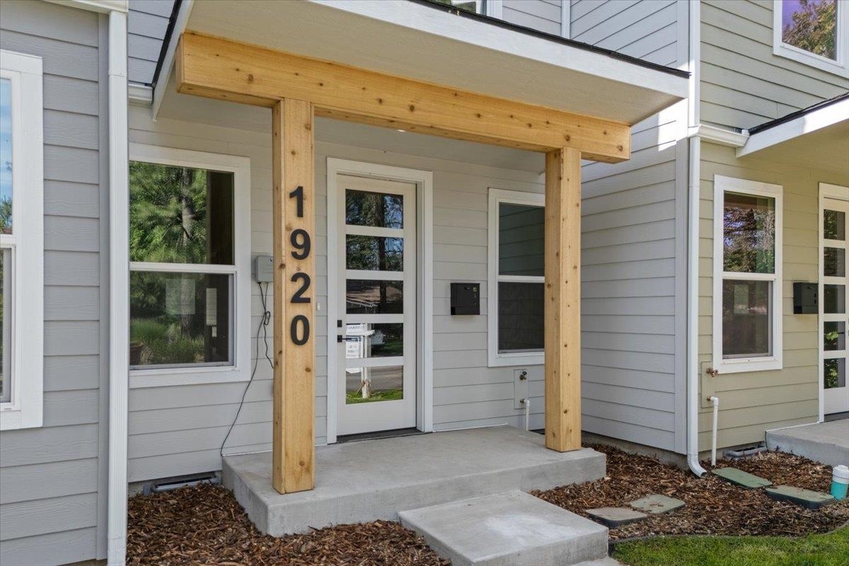 Property Photo: 1920 E 37th Ave WA 99203