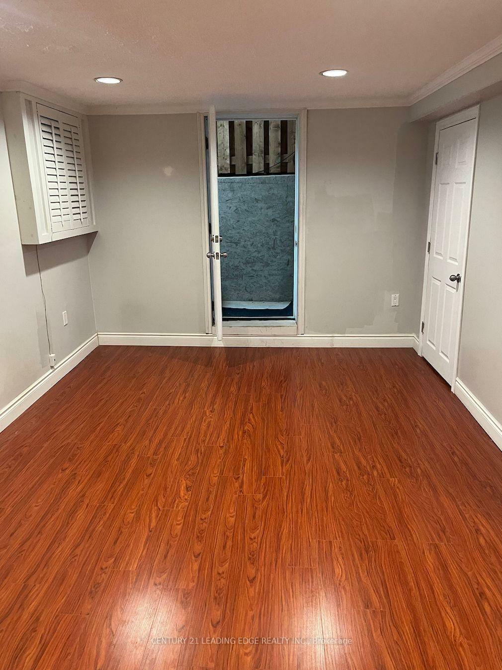 Property Photo:  73 Pembry Drive Basement  ON L1S 6P2 