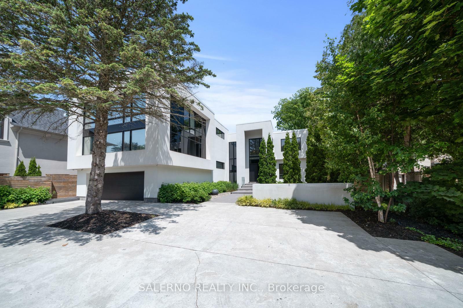 Property Photo: 513 Rougemount Drive ON L1W 2B8