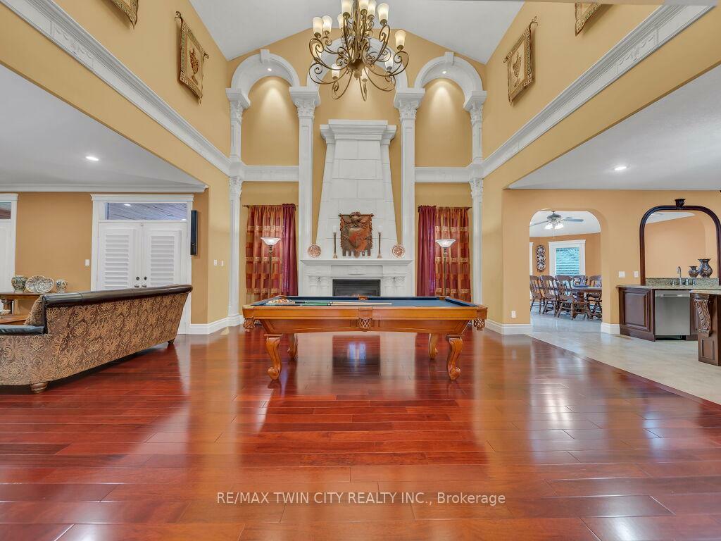Property Photo: 26 Paddock Court ON N2C 2R4