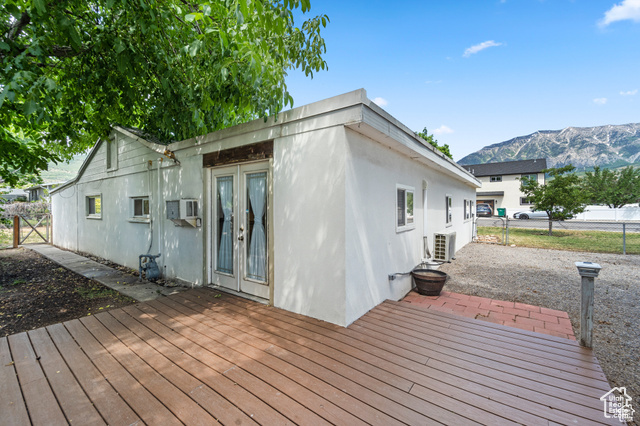 Property Photo:  915 N 350 E  UT 84057 