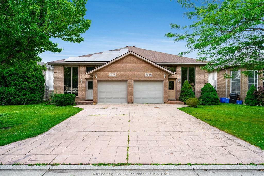 4244 Showdown Avenue  Windsor ON N9G 3B1 photo