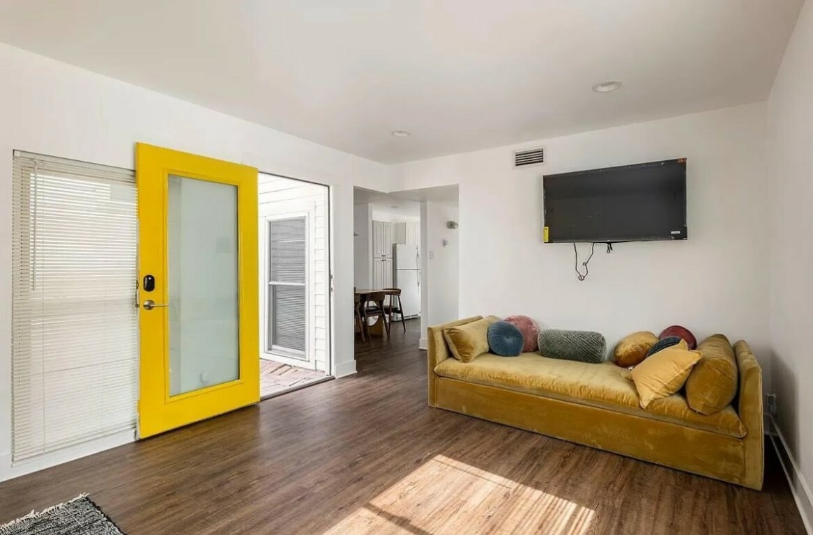 Property Photo: 2709 Parker Lane B TX 78741