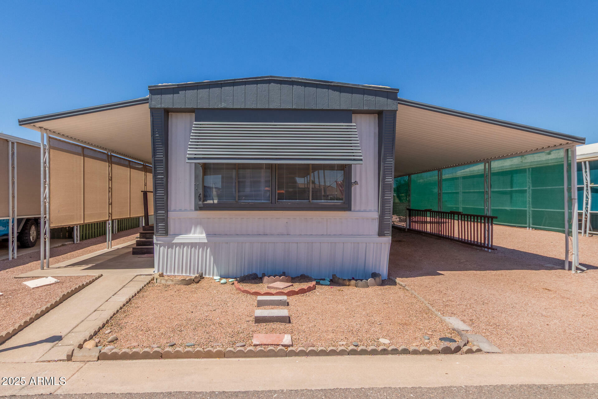 Property Photo: 1363 N Plaza Drive 6 AZ 85120