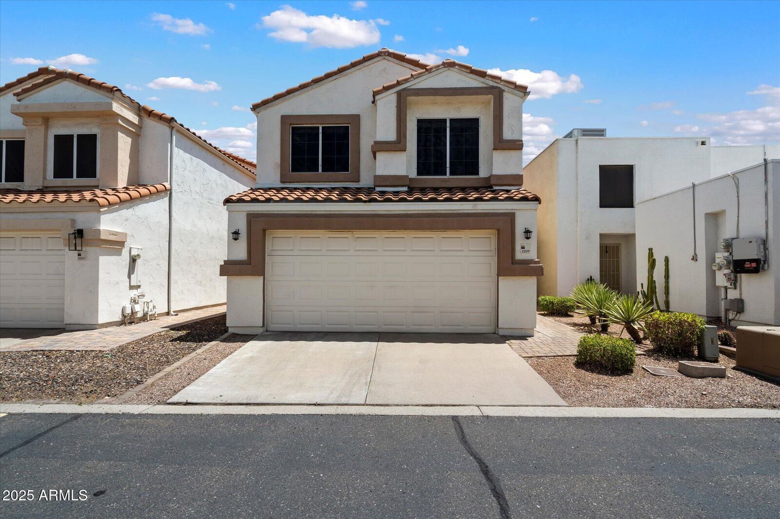 Property Photo:  2339 E Evans Drive  AZ 85022 