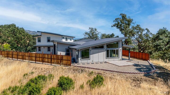 Property Photo:  868 Sanel Drive  CA 95482