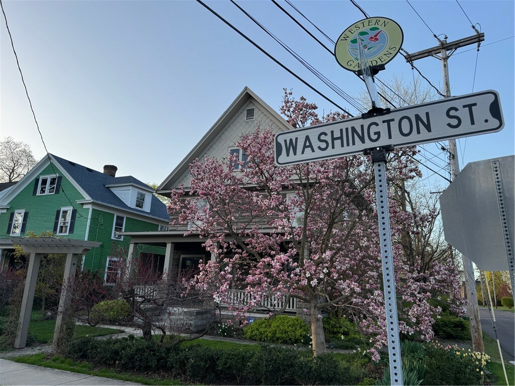 Property Photo:  331 Washington Street  NY 14456 