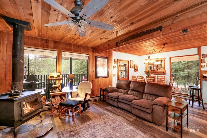 Property Photo:  1075 Club Road  ID 83638 
