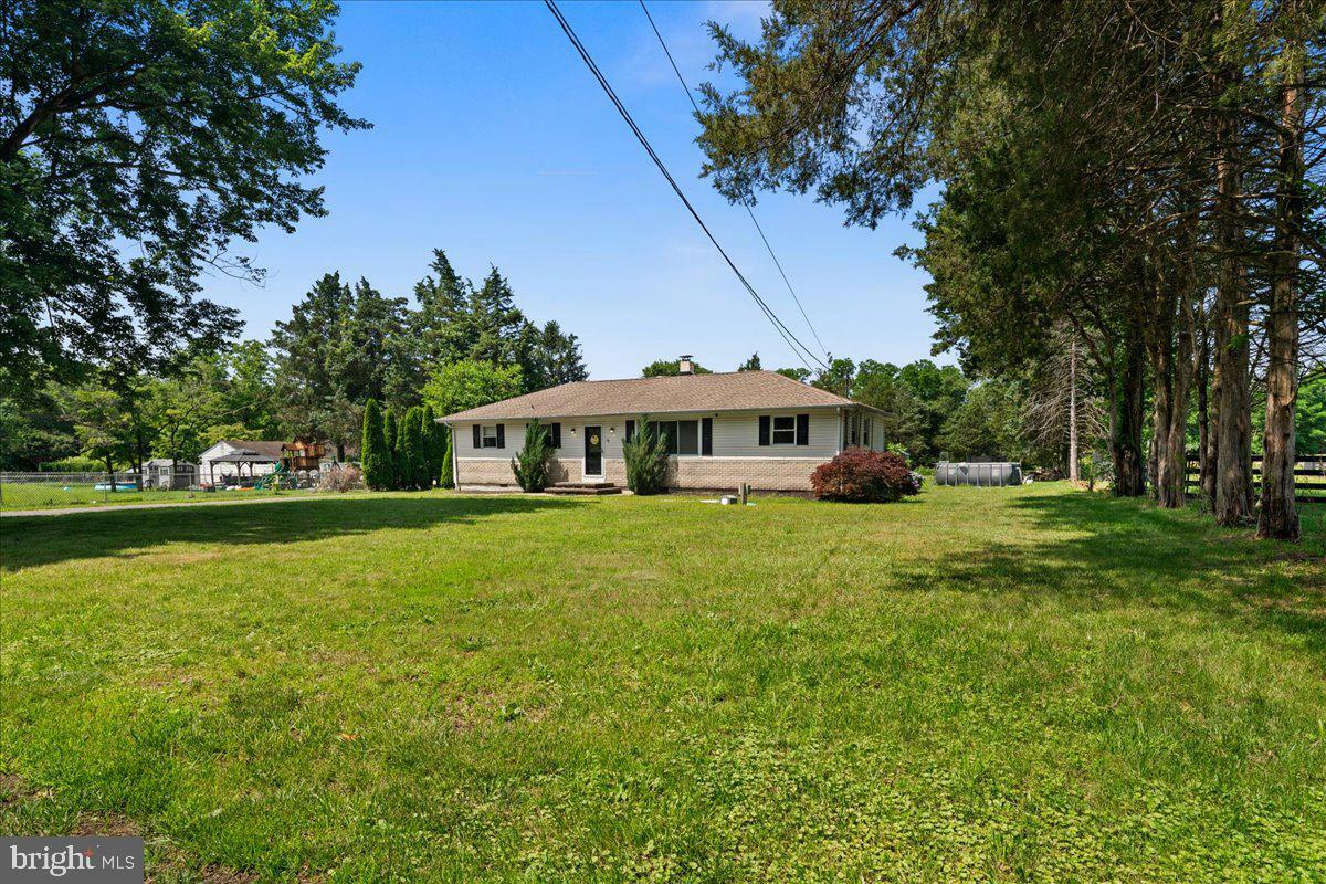 Property Photo: 5 Applegate Road NJ 08041