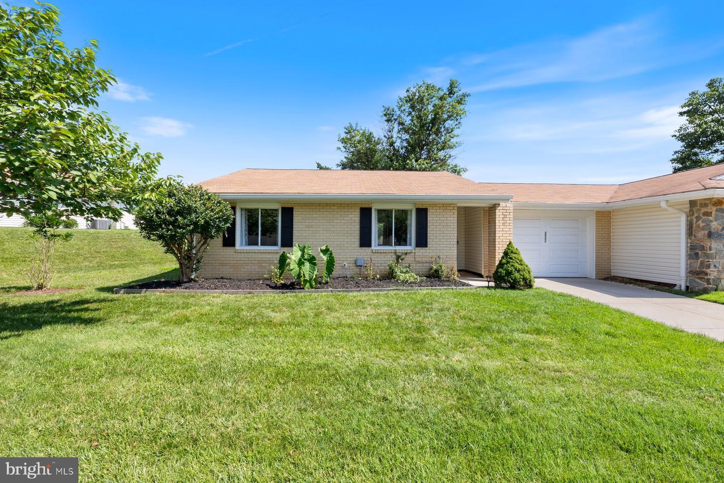 Property Photo: 3533 Fitzhugh Lane 77-A MD 20906