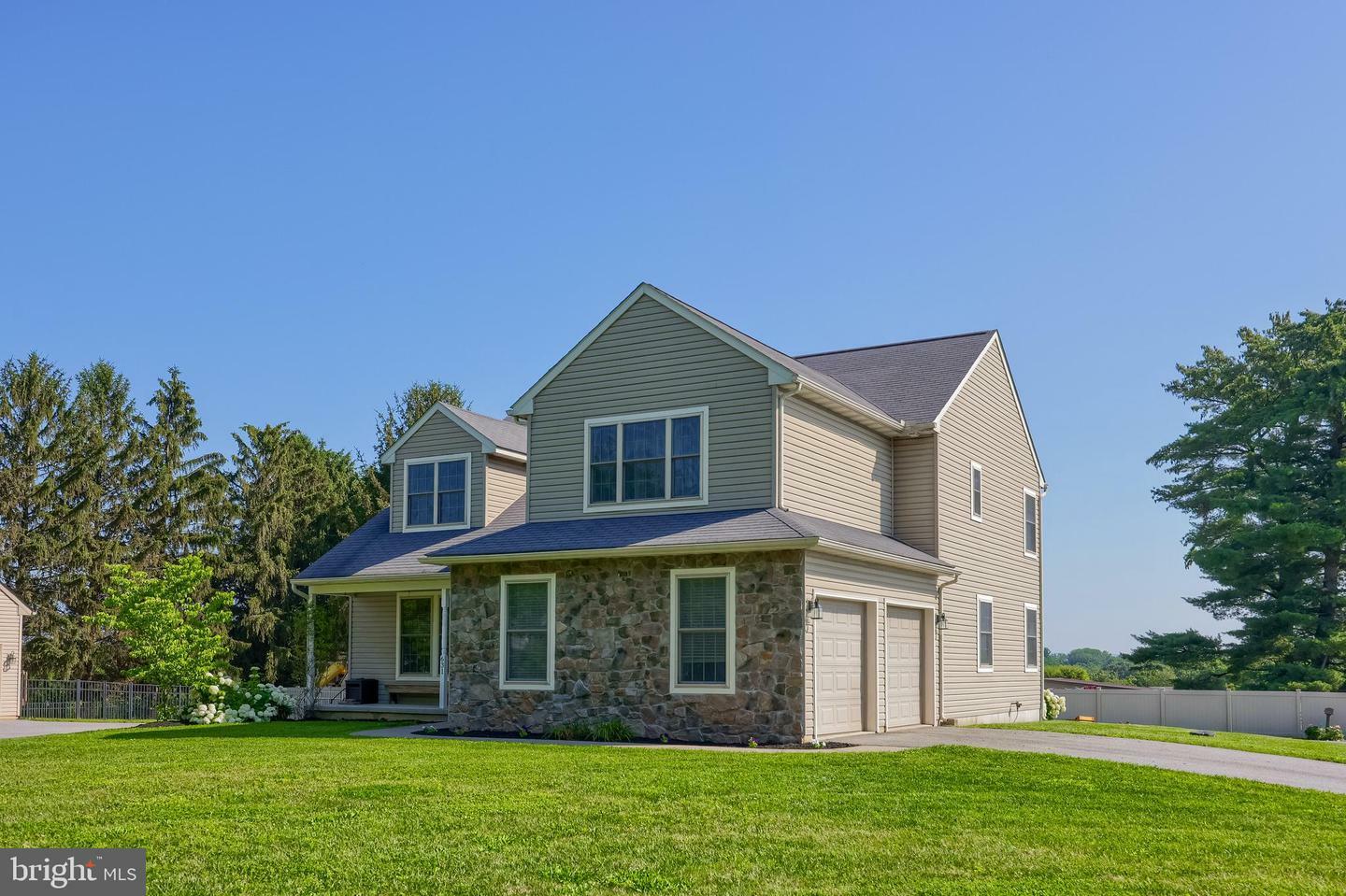 Property Photo: 631 Owl Hill Road PA 17543